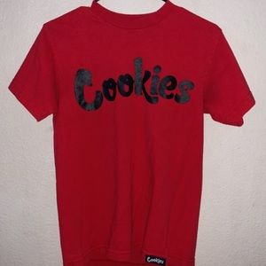 Red cookies tee